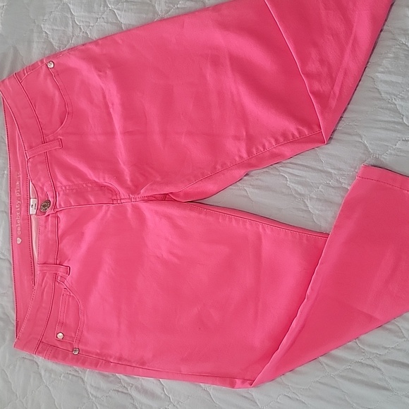 Celebridad Pink Fuchsia Rose Womens Capri Jeans. Size 15. Measures in Descriptio - Picture 1 of 12